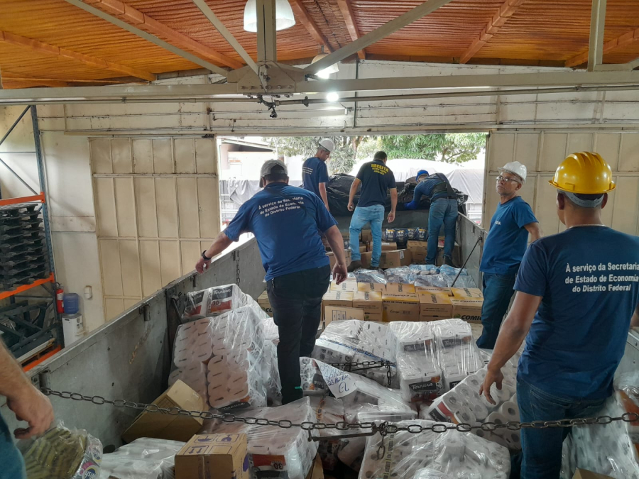 Fiscalização tributária aplica multa de R$ 800 mil a loja de informática no DF