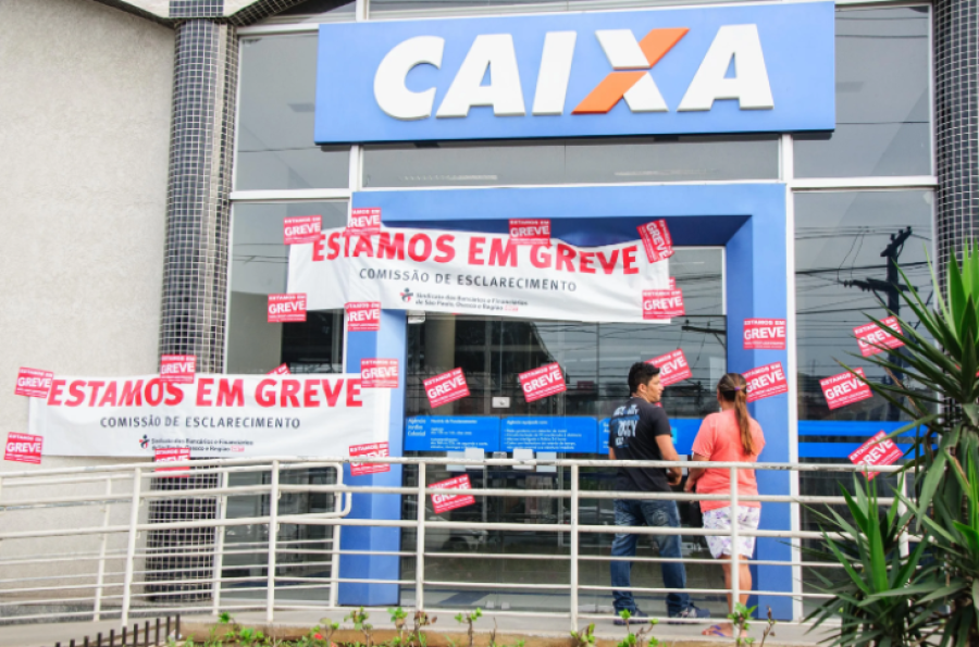Greve de bancários avança pelo país e ameaça atendimento em bancos públicos